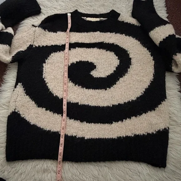 Paloma Wool Twister Sweater - Black/White - Picture 6 of 8